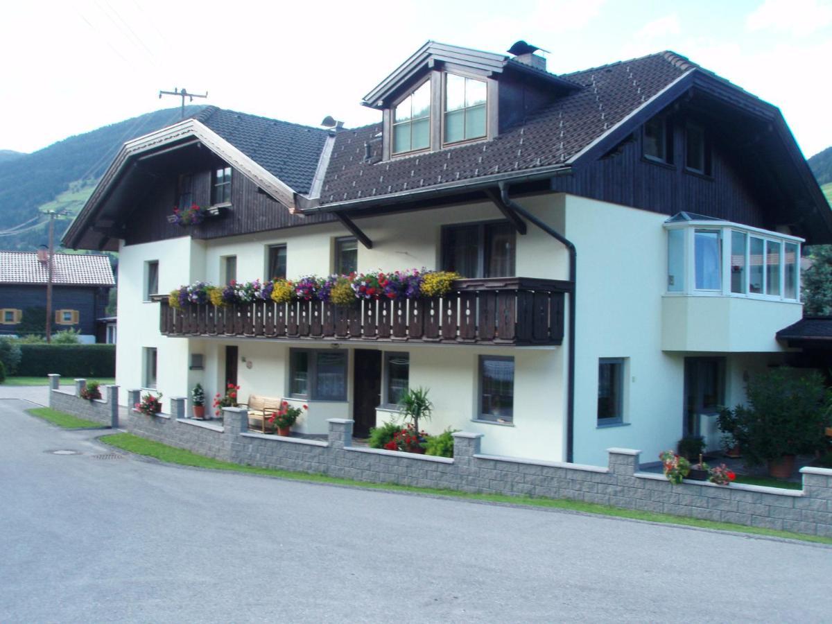 Ferienwohnung Fam.Maria Geiler Heinfels Exterior foto