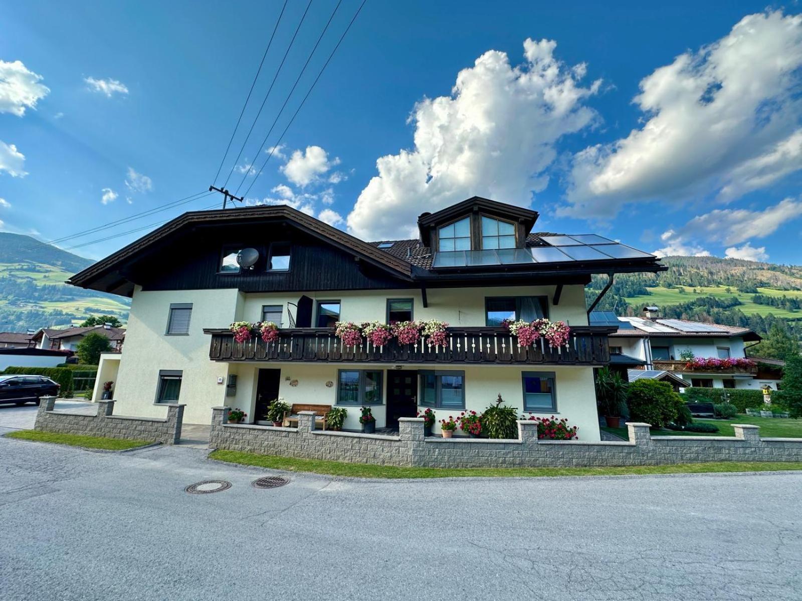 Ferienwohnung Fam.Maria Geiler Heinfels Exterior foto
